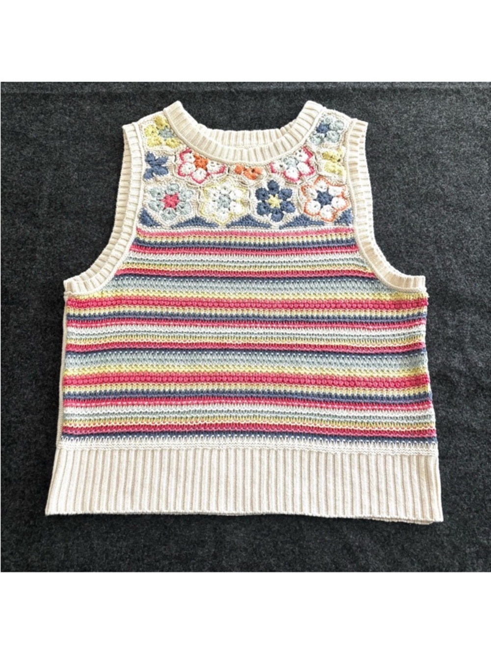 American Eagle Crochet Sweater Vest Floral Boho Sleeveless Festival Women’s S